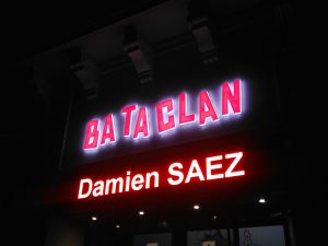 IMG 20161222 203520 300x225 - Damien Saez clame son Manifeste au Bataclan