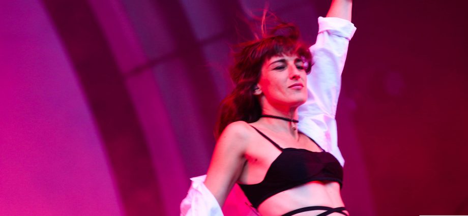 IMG 0539 1 920x425 - Juliette Armanet déclare sa flamme aux Francofolies de Spa